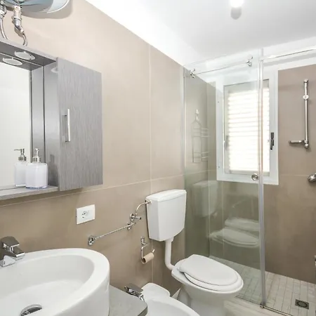 2 Bedroom Cozy In Appartamento Santa Croce Camerina